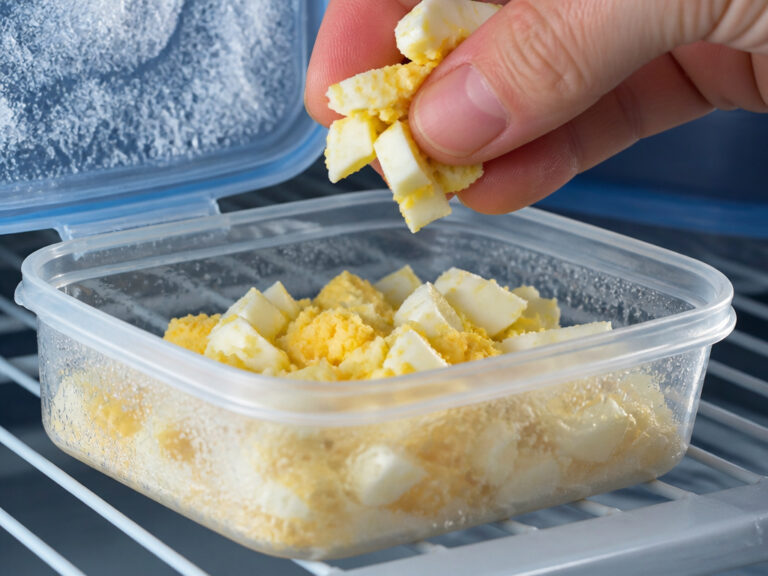 The Best Ways to Store Peeled Boiled Eggs | Keep Them Fresh
